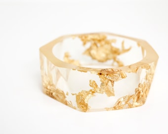 clear gold bracelet resin bangle made with eco resin containing gold flakes with large triangle facets