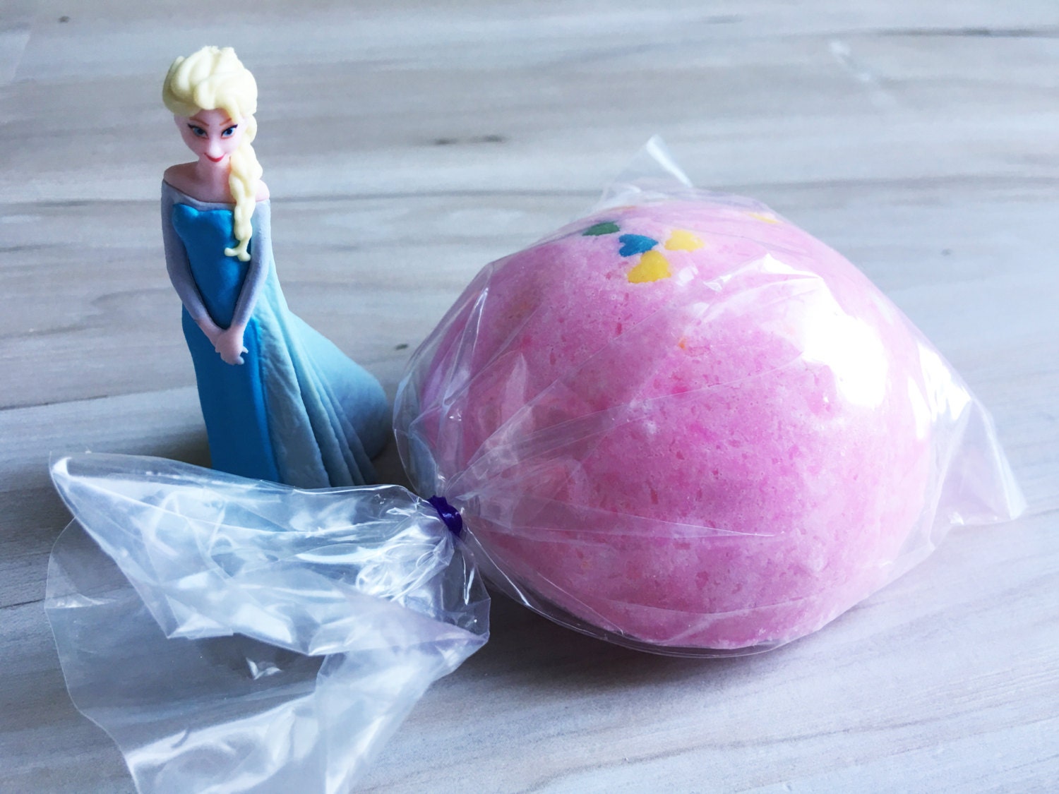 disney frozen bath bomb surprise