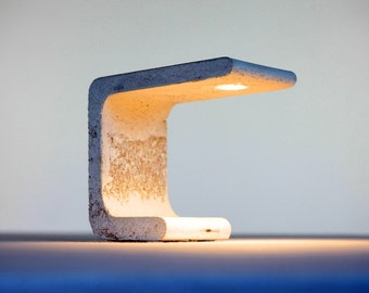 Concrete Lamp "Extrude" - Table Lamp