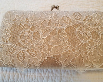 Linen Bridal Clutch - Linen and Lace - Rustic Wedding Clutch - Lace Bridal Purse