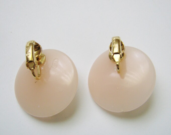 Crown Trifari Pink Thermoset Earrings / Button Motif / Goldtone Trim / Designer Signed / Jewelry / Jewellery