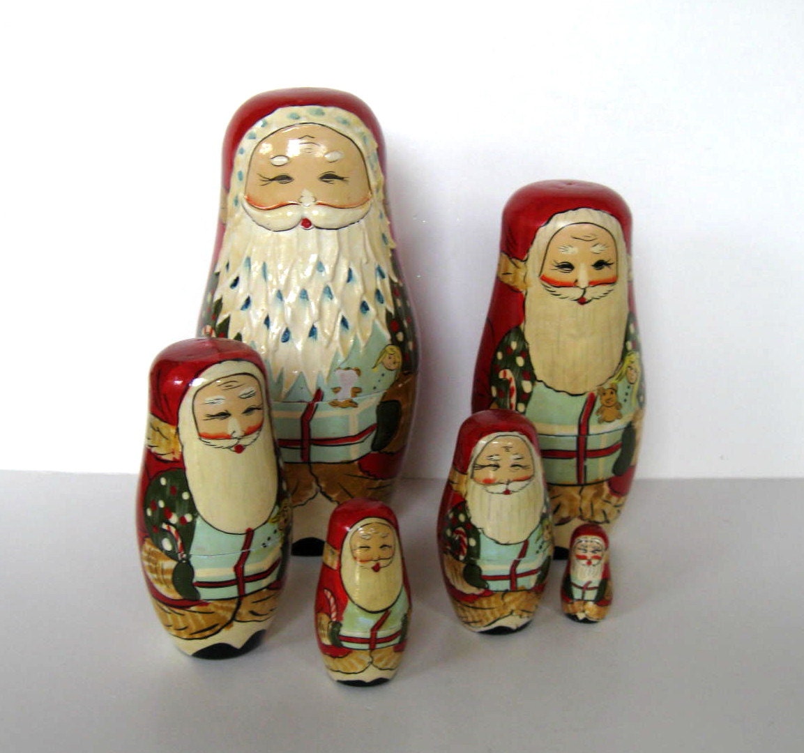 vintage wooden nesting dolls