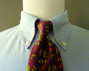 BEAUTIFUL Vintage Brooks Brothers MAKERS All Silk "Poppy Flowers & Leaves" on a Maroon Background Trad / Ivy League Neck Tie. Made in USA.