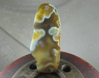 Natural agate slice pendant