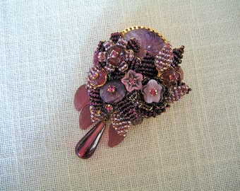 STANLEY HAGLER Ian St. Gielar Purple & Lavender BROOCH Gold Tone Vintage Collectible Designer Costume Jewelry Pin Gift Wedding Bridal