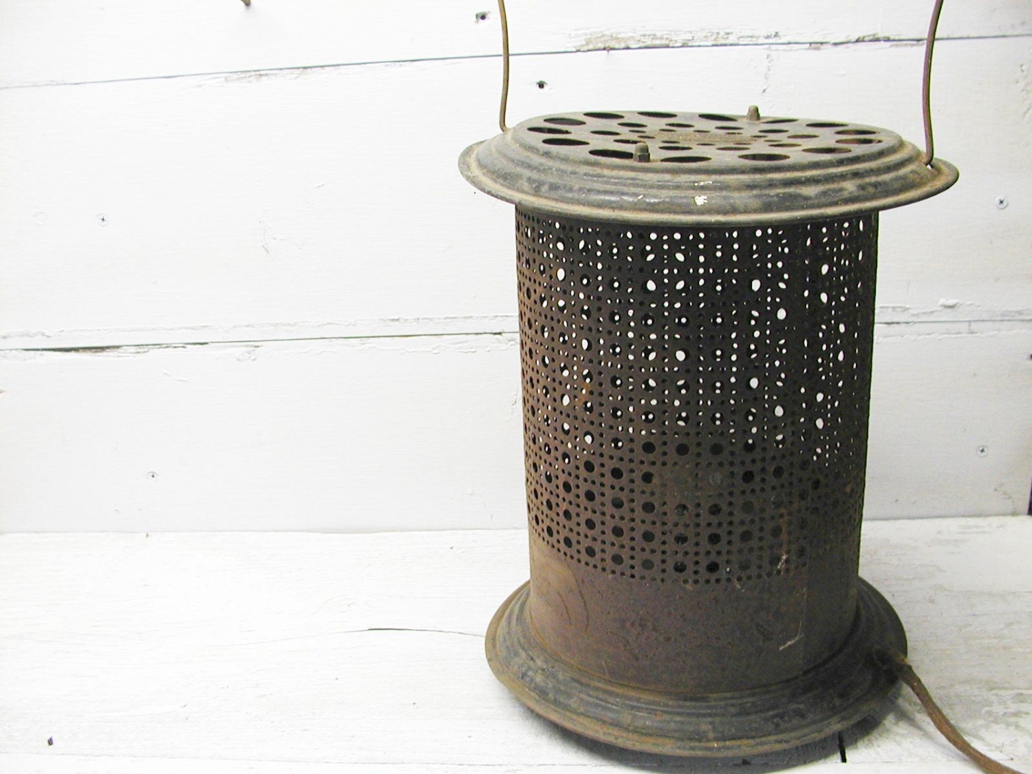 Vintage Space Heater Handy Heater Brand 600 watts Brooklyn