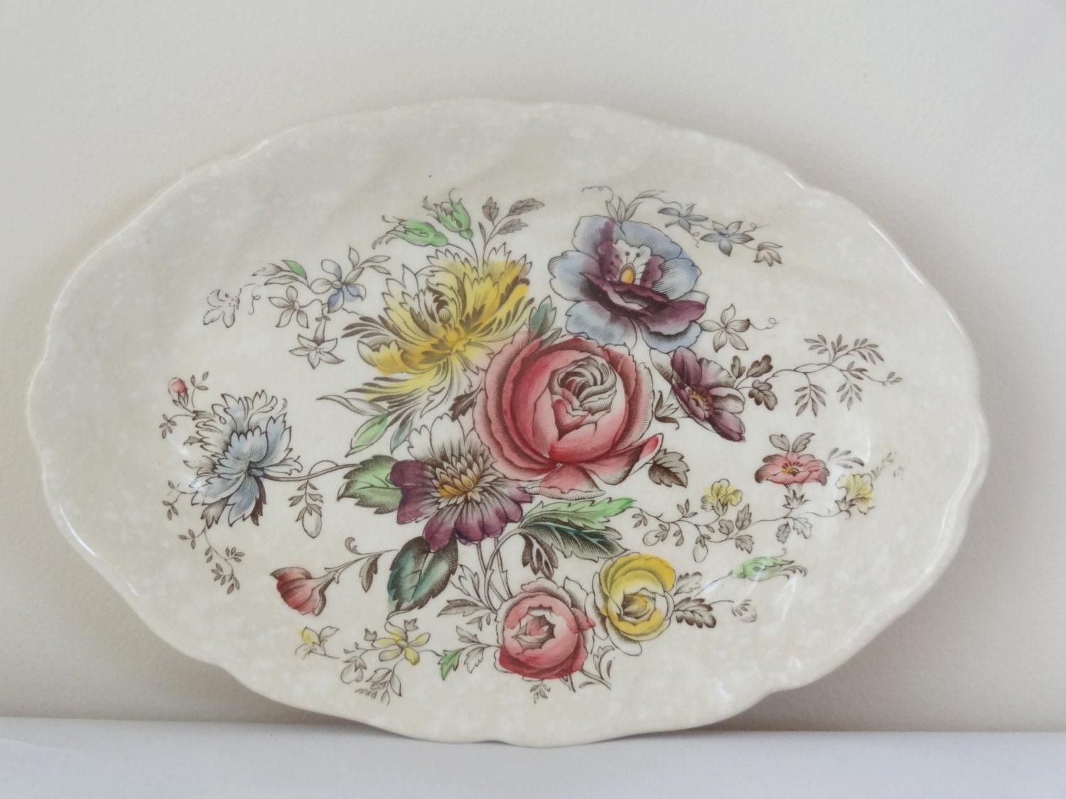 oval dish shabby chic soap jewelry tray by vintagebettyluke oval dish shabby chic soap jewelry tray by vintagebettyluke