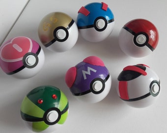 Pokémon pokéball prop for cosplay-several models!
