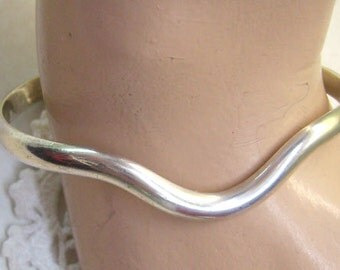 Summer Sale...Vintage Sterling Wave Bracelet...Curvy Bangle....Narrow Sterling Minimalist Bracelet...Add On ...Weighs 15 Grams