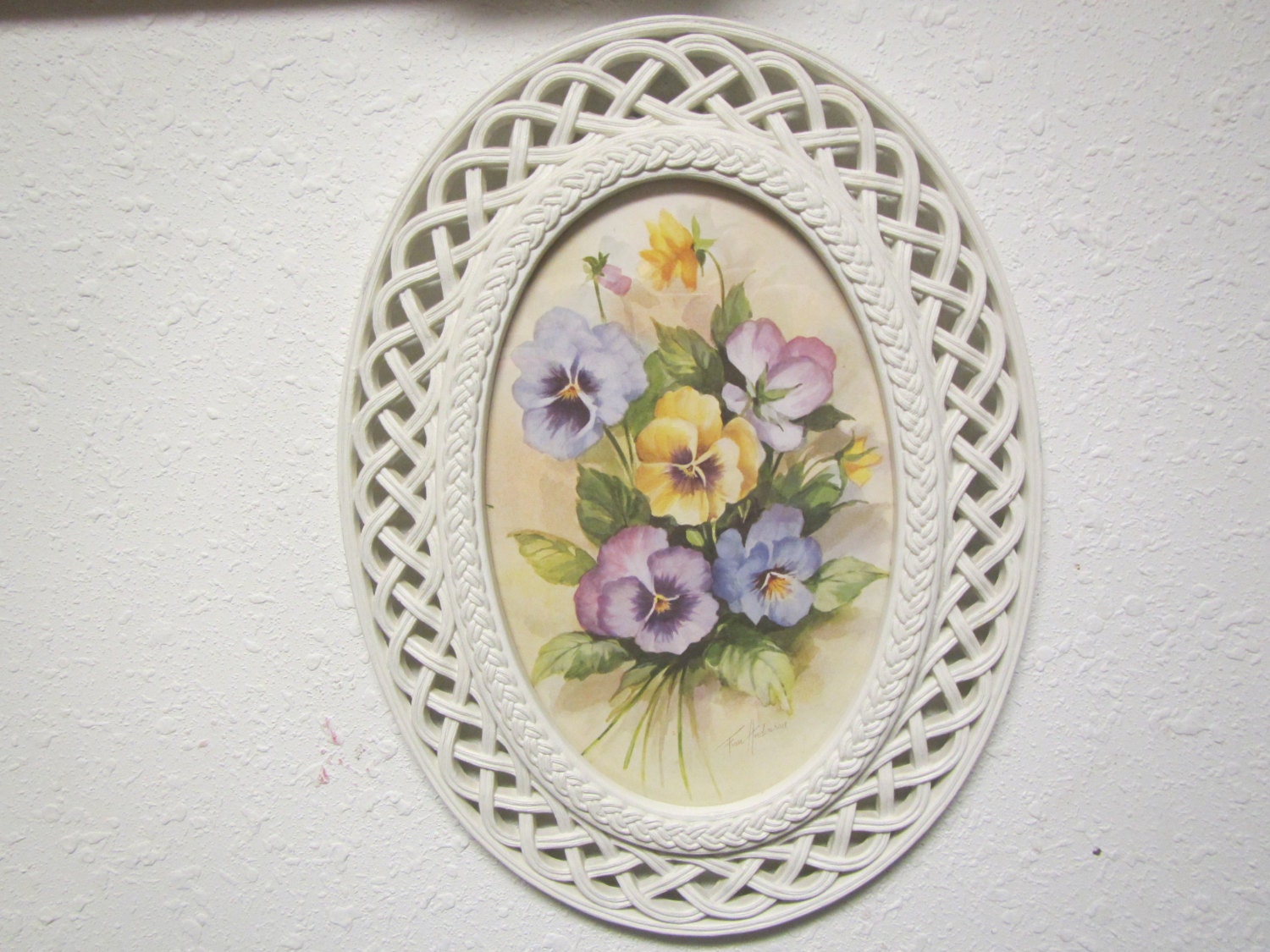 Download vintage Decorative HOMCO OVAL FRAME with Flowers picture by