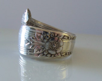 LaRose 1938 Hand Crafted Spoon Ring