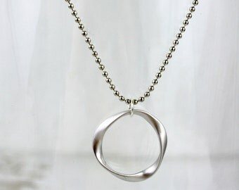 Swirl - silver necklace