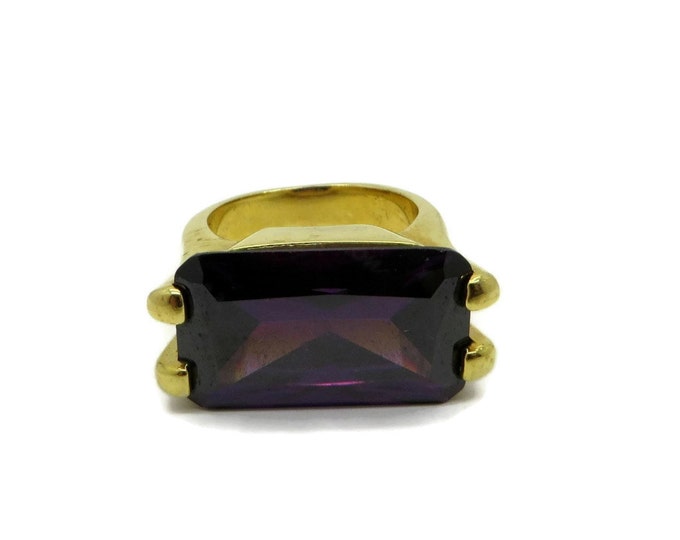 Faux Amethyst Gold Plated Ring, Vintage Purple Glass Ring, Rectangle Ring, Costume Jewelry, Size 6