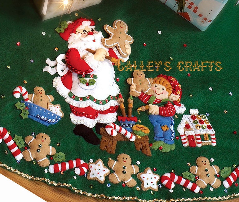 Bucilla Christmas Cookies 44 Felt Tree Skirt Kit