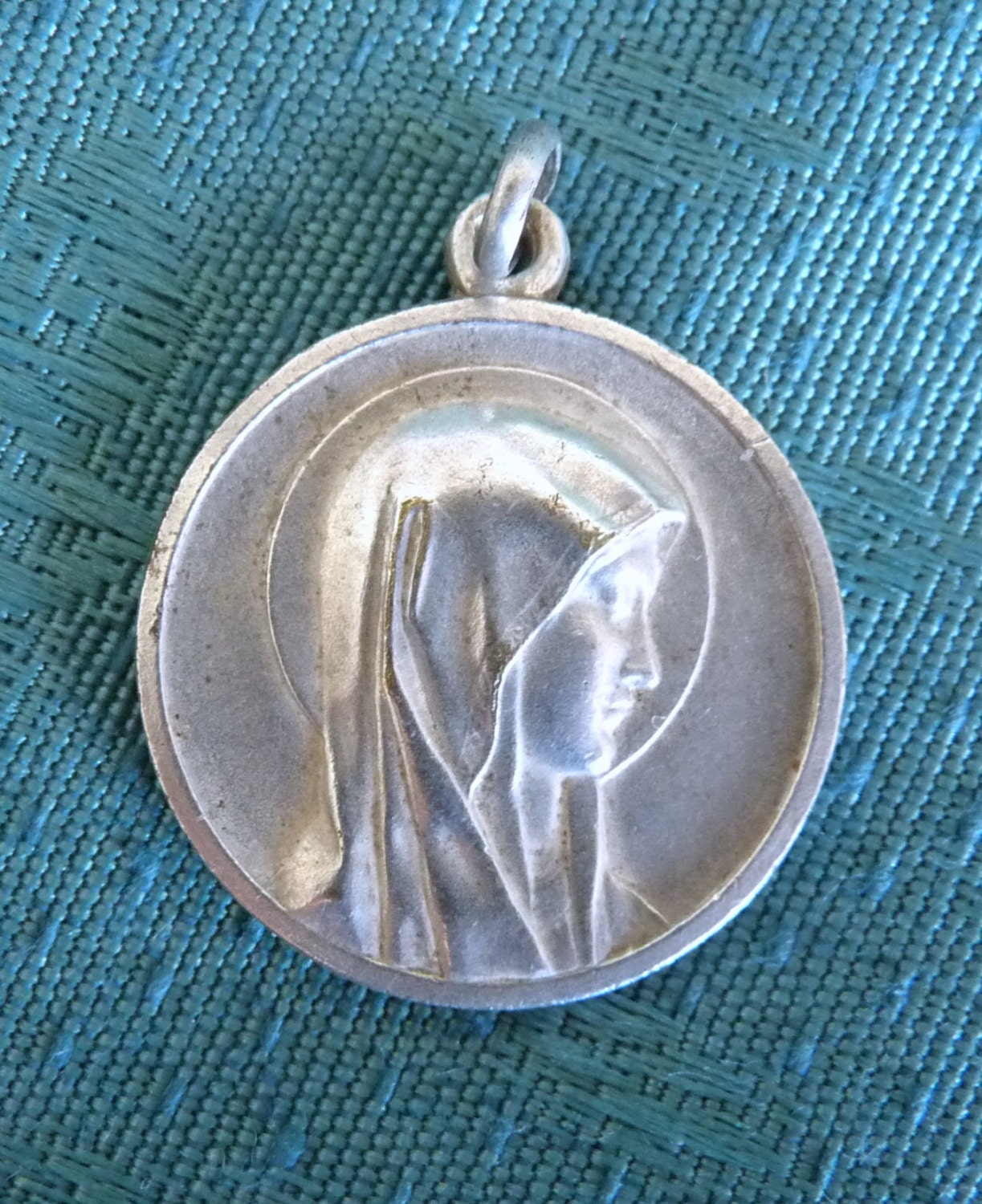 Silver Lourdes Medal By OBC with 18 925 Silver Chain