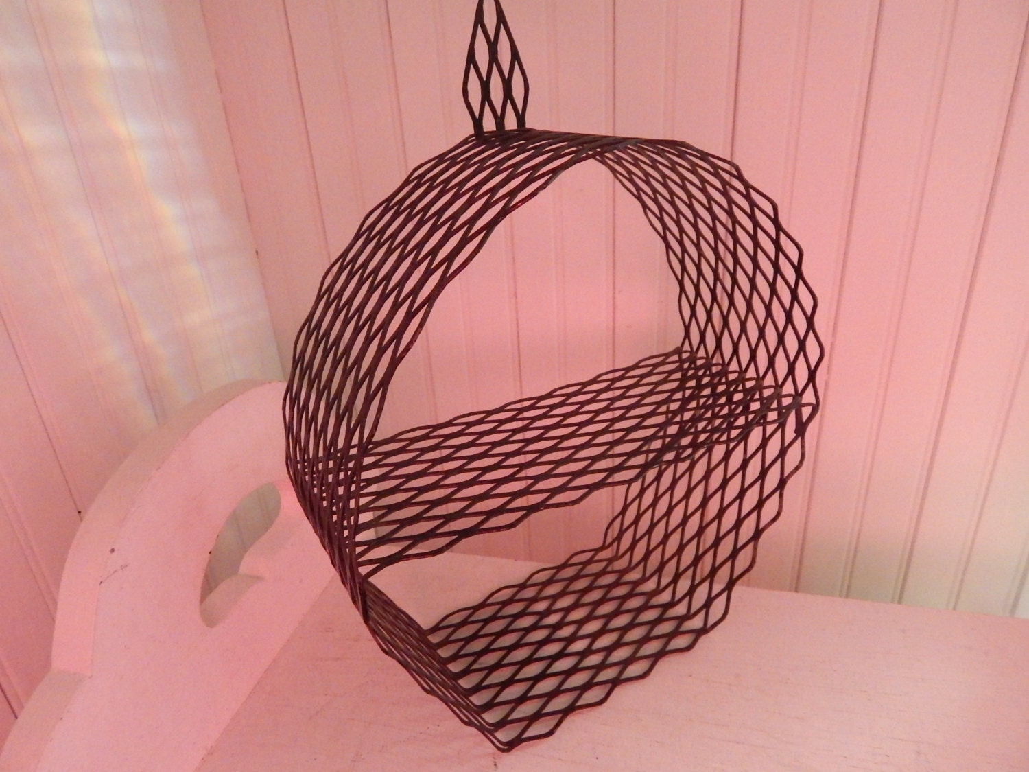 diamond-metal-mesh-wall-shelf-mid-century-styling-two-shelves