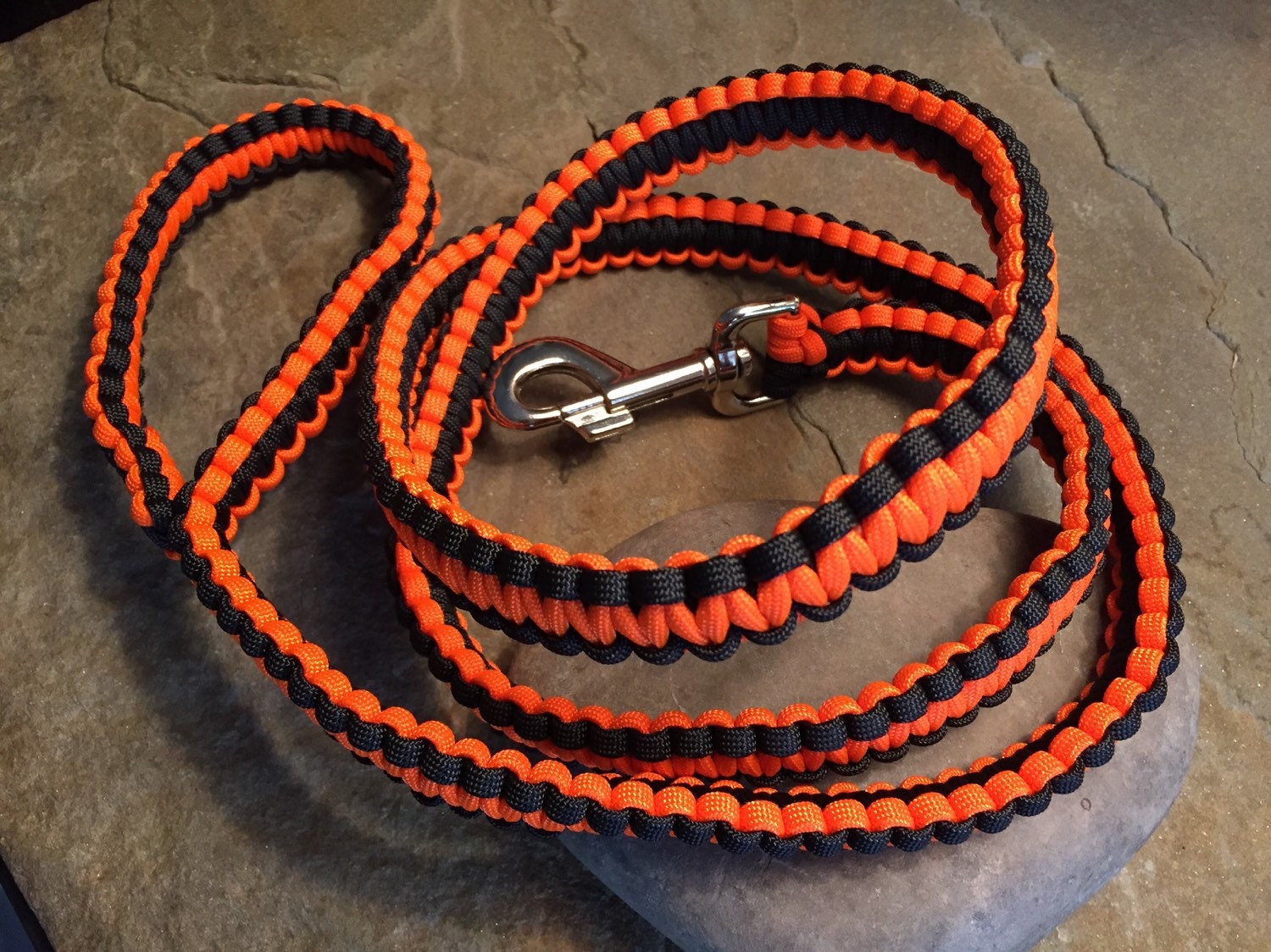 Paracord Dog Leash 6' by SOSGear on Etsy