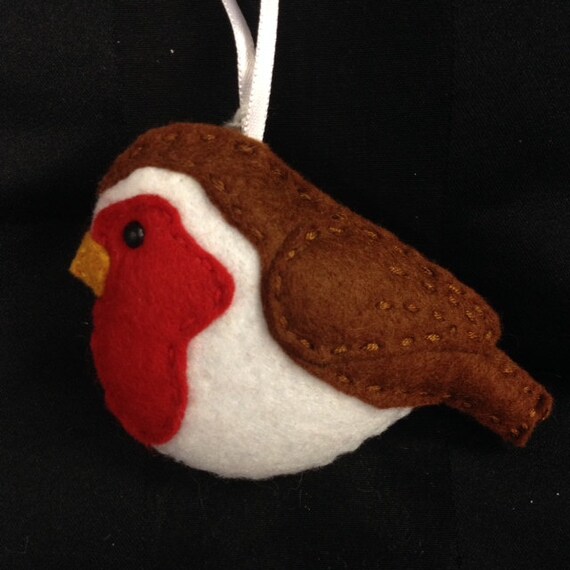 felt robin christmas decoration by heartofbutton on etsy felt robin christmas decoration by heartofbutton on etsy
