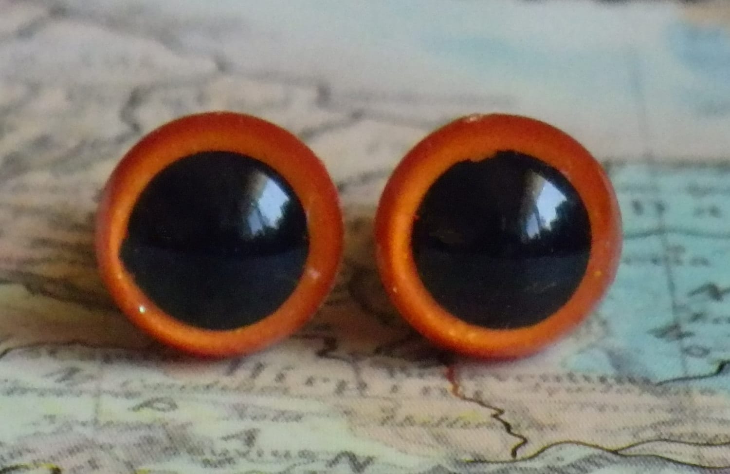 8mm Glow In The Dark Eyes, Orange Glitter Safety Eyes With Orange Glow