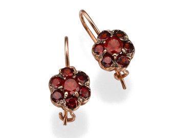 Rose Gold Earrings, Garnet Earrings, Rose Gold Garnet, Flower Earrings, 14k Rose Gold Earrings, Red Gemstone, Floral Design Earrings.