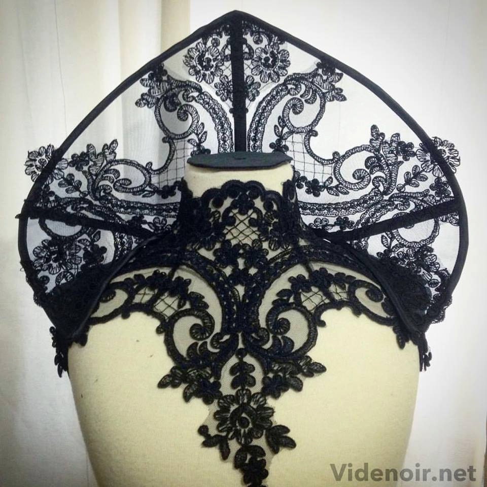 Elizabethan Collar Lace Wired ruff mesh handmade