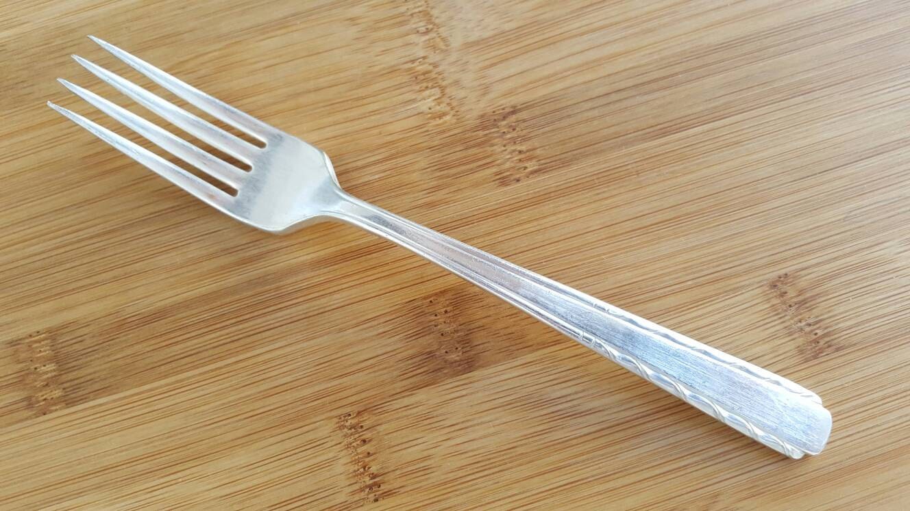 Vintage ONEIDA Hotel Plate 1949 REDWOOD Dinner by AmazingSilver21