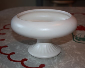 Vintage McCoy Floraline 430 Pedestal Planter, Off-White Matte Finish