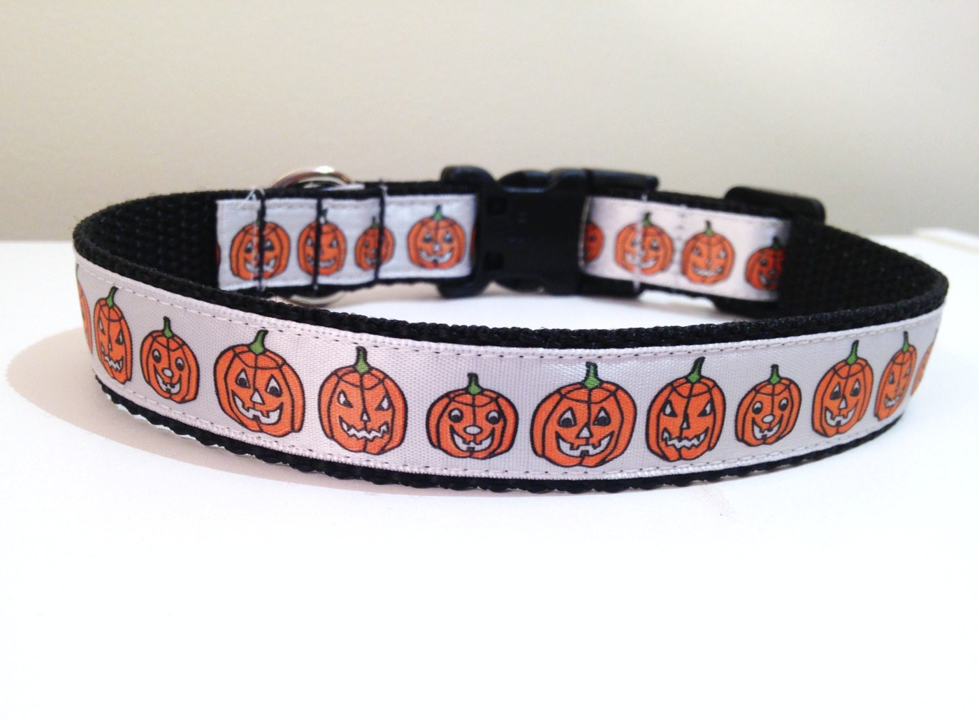 Halloween dog collar pumpkin dog collar by MuttStuffnc on Etsy