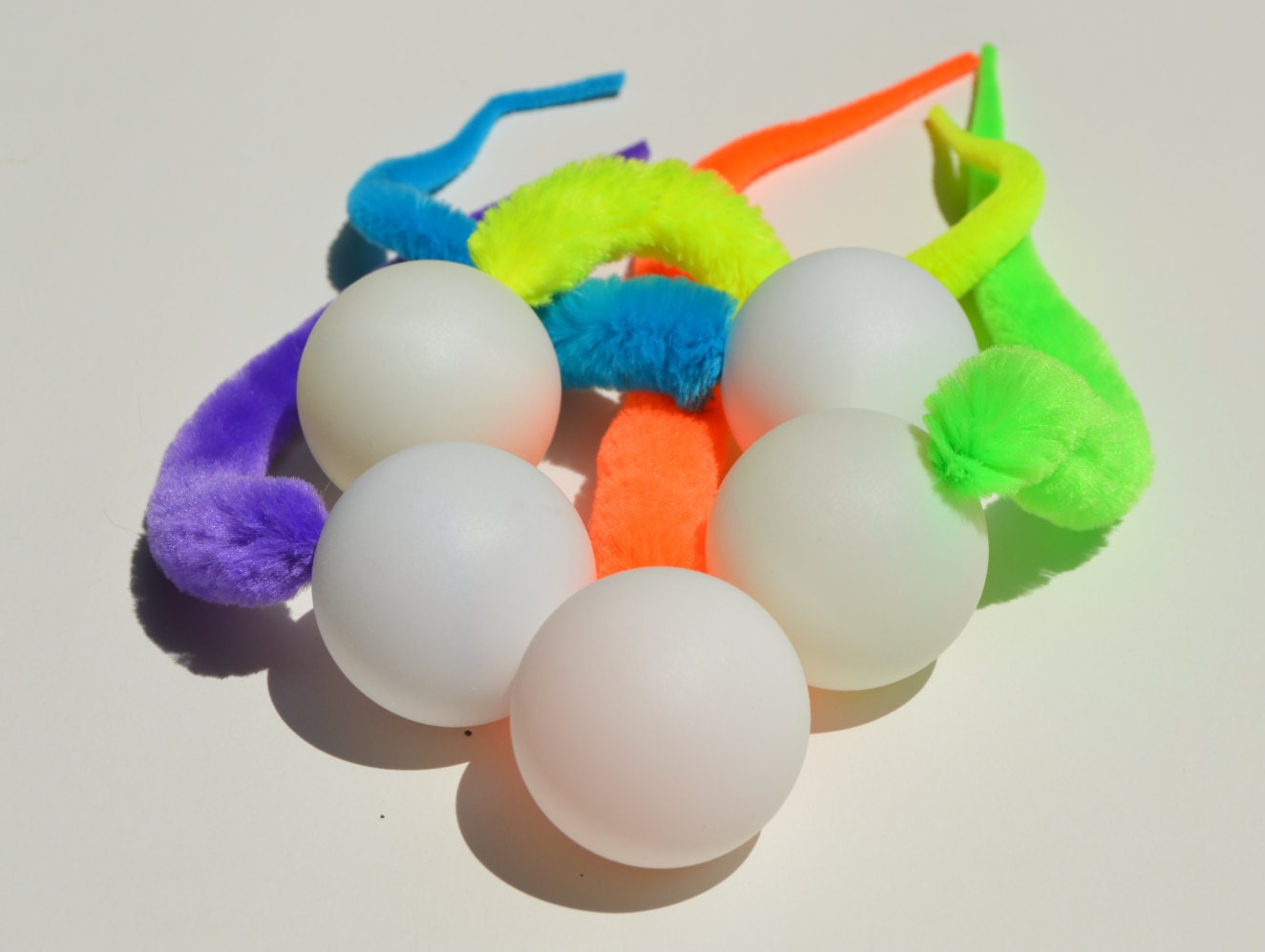 Ping pong ball cat toy with catnip infused wiggly tail Set