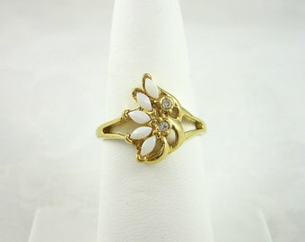 Vintage Cabochon Ring Faux Opal Rhinestone Goldtone Size 8 1/2