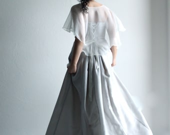 Bridal capelet, Wedding Capelet, bridal cape, wedding shrug, wedding cape, silk shawl, wedding cover up, wedding top, silk bridal stole