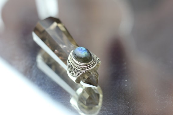 STATEMENT LABRADORITE RING - Sterling Silver Ring- Labradorite Ring- Healing Crystal Jewellery- Chakra Ring- Statement Ring- Boho- Vintage