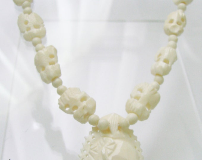 Vintage Hand Carved Bone Elephant Pendant Necklace / Intricate & Delicate Carving / Jewelry / Jewellery