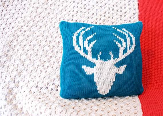 DIY Knitting PATTERN - Stag Head Stockinette Throw Pillow - 12