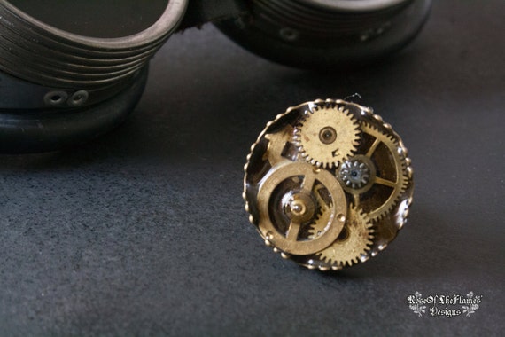 Steampunk ring. Adjustable ring. Watch parts jewelry. Gear jewelry by RoseOfTheFlames steampunk buy now online