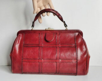 Cool Vintage Leather Top Handle Bag // Burgundy