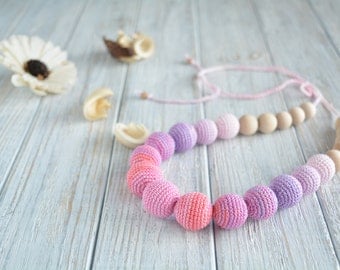 Crochet nursing necklace - Natural teething necklace for breastfeeding & babywearing moms