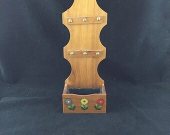 Vintage Wood Wall Mount 6 Key Organizer and Planter