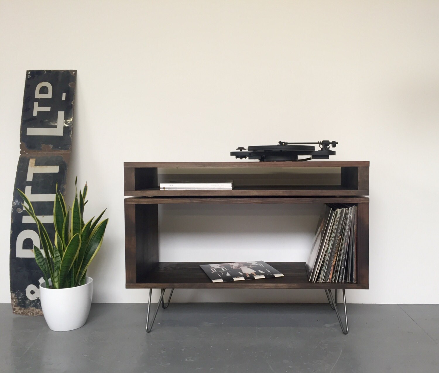 vinyl player stand