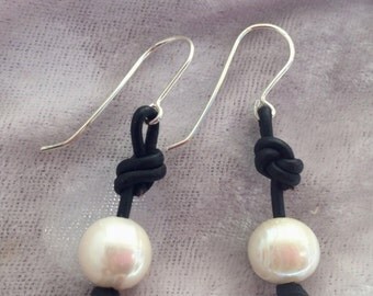 Freshwater pearl and leather earrings