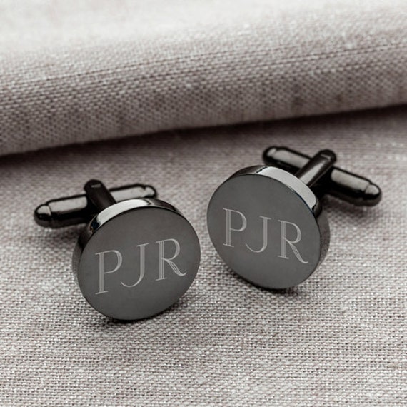 mens engraved cufflinks        
        <figure class=