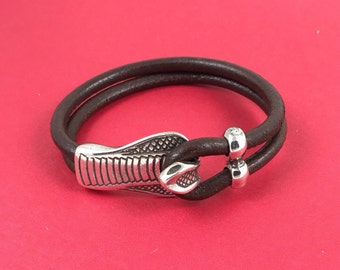 4/10 MADE IN EUROPE zamak cobra clasp, cobra hook clasp, zamak hook clasp, 5mm cord clasp, (Abt110)qty1
