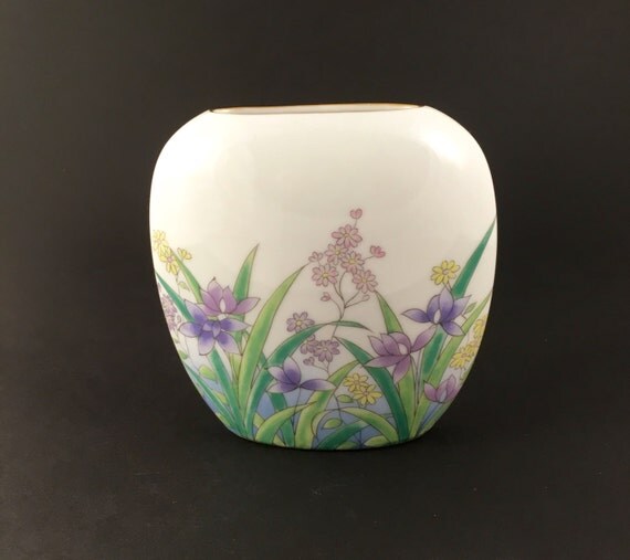 Vintage Otagiri Porcelain Vase Otagiri Vase by BarnabyGlenVintage