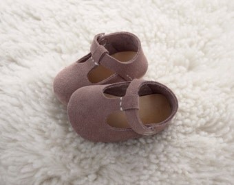 dusty rose running shoes