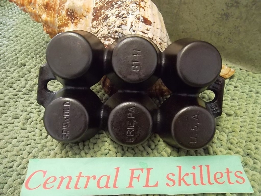 Griswold 18 Cast Iron Popover/Muffin Pan P/N 6141 Circa 1920