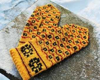 Hand knitted mittens Wool mittens Knit wool gloves Winter mittens Patterned mittens Hand made from Latvia