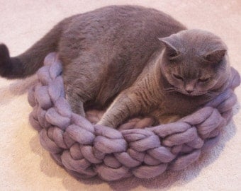 Chunky knitted pet bed 100% merino wool, crocheted merino wool pet bed, knitted cat bed , dog bed, pet bed, cozy pet bed extreme knitted