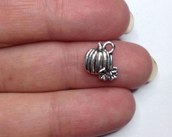 X 6 pumpkin charms - antique silver plated, halloween charms, scary charms, seasonal charms, unique charms for jewelery making