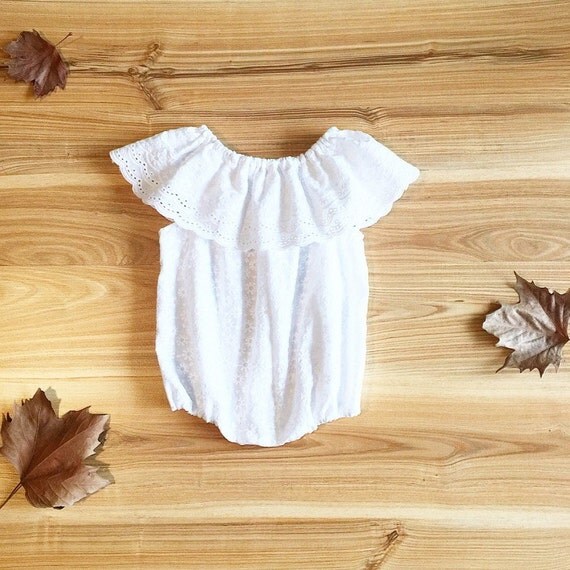 BABY WHITE ROMPER, Summer, White Romper, Playsuit, Sunsuit, bubble romper, Baby White Outfit, Baby Shower, 1st Birthday gift, Christening