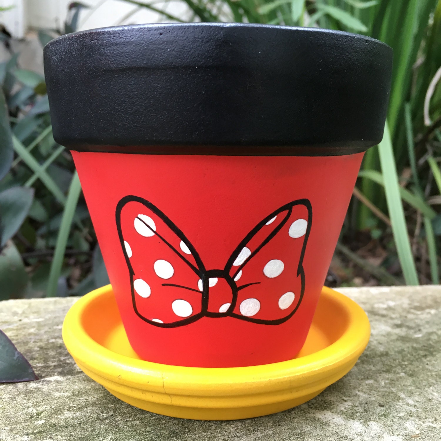 Minnie Mouse Bow Flower Pot